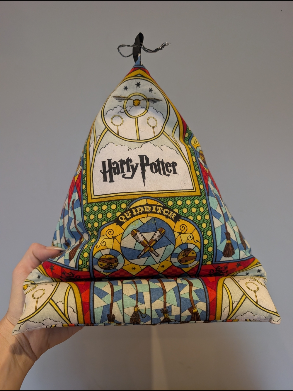 Harry Potter Quidditch Stained Glass Design Tablet Stand